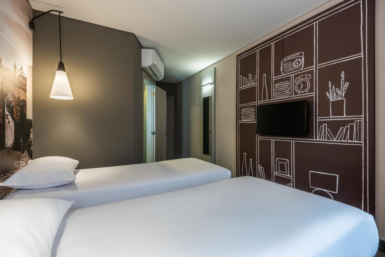 Ibis Chia Hotel Exterior photo