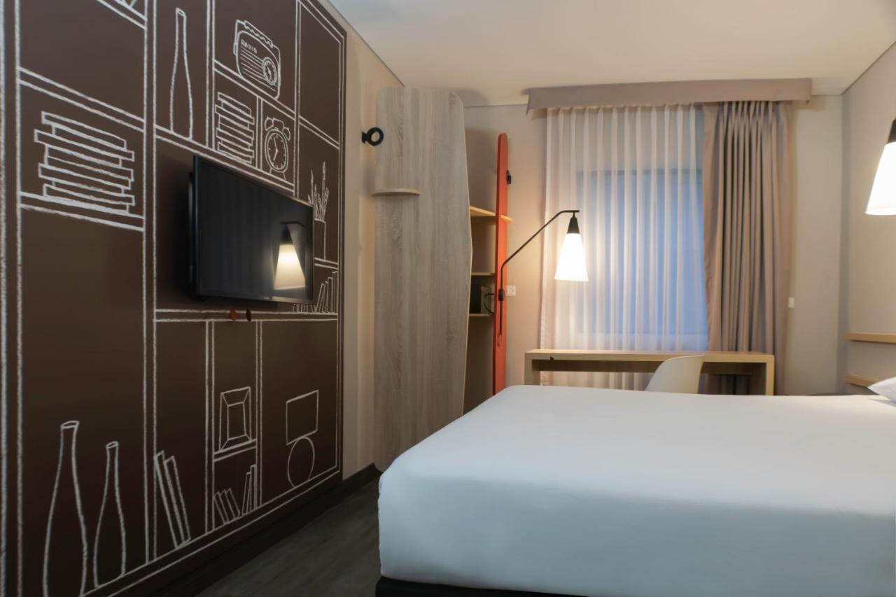 Ibis Chia Hotel Exterior photo